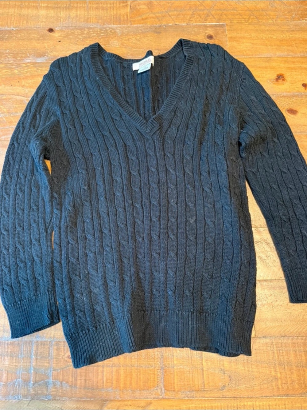 Classic women’s Michael Kors cable knit sweater